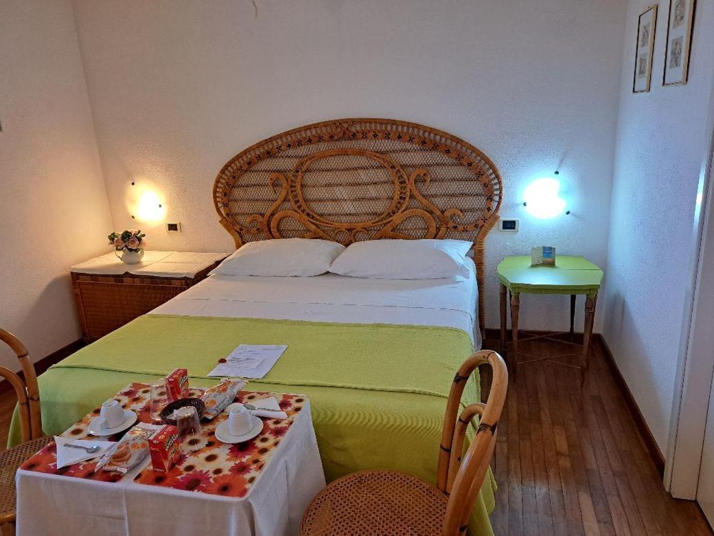 Il Profumo Di Ginestre Bed & Breakfast Olbia Luaran gambar